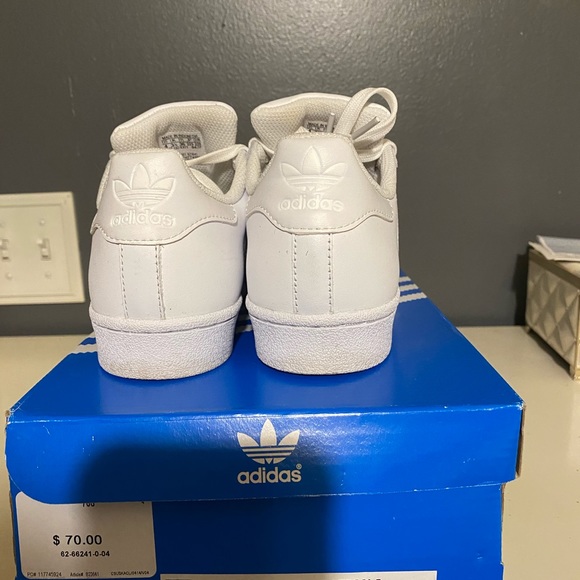 Size 4Y adidas original White - Picture 5 of 5
